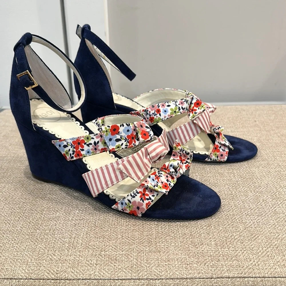 1901 Flowers and Bows Wedge Sandals, EUC